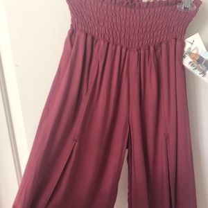 Wide flowy pants. Dusty rose color. Junior size L